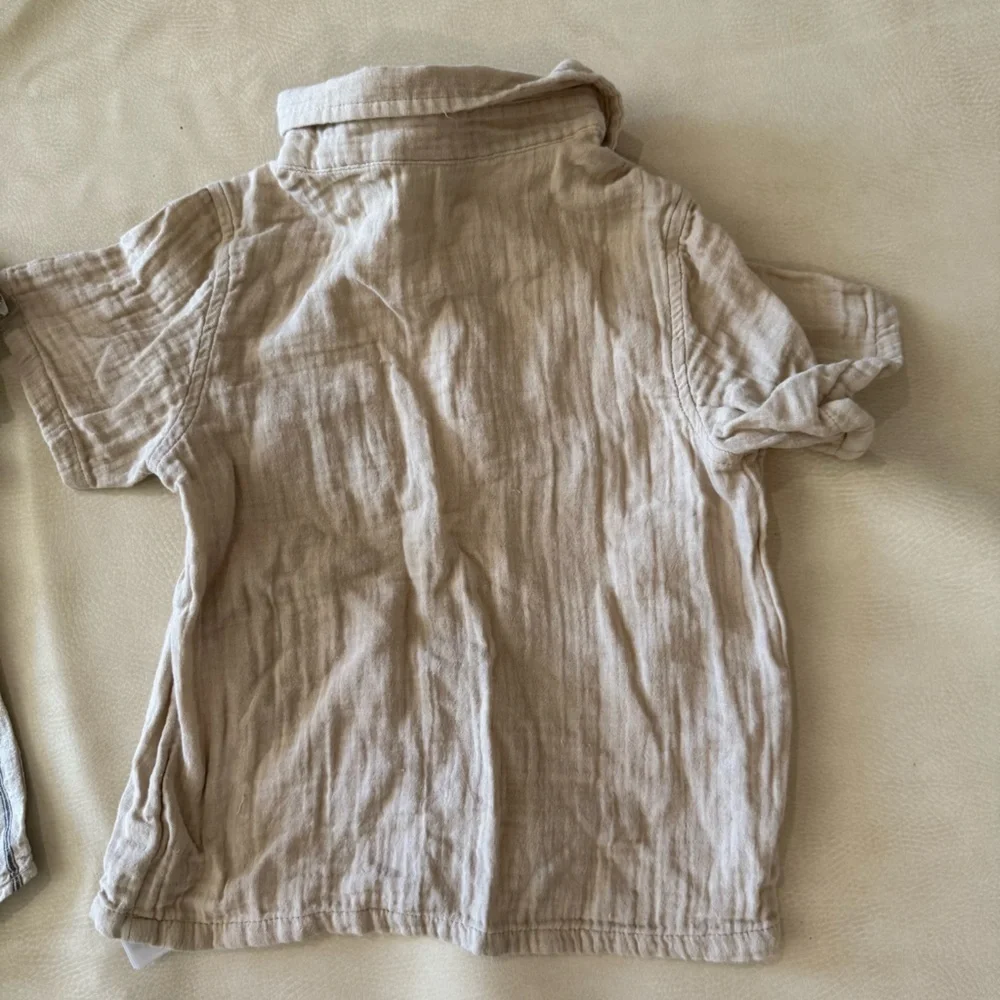 Bundle of boy neutral H&M and old navy shirts